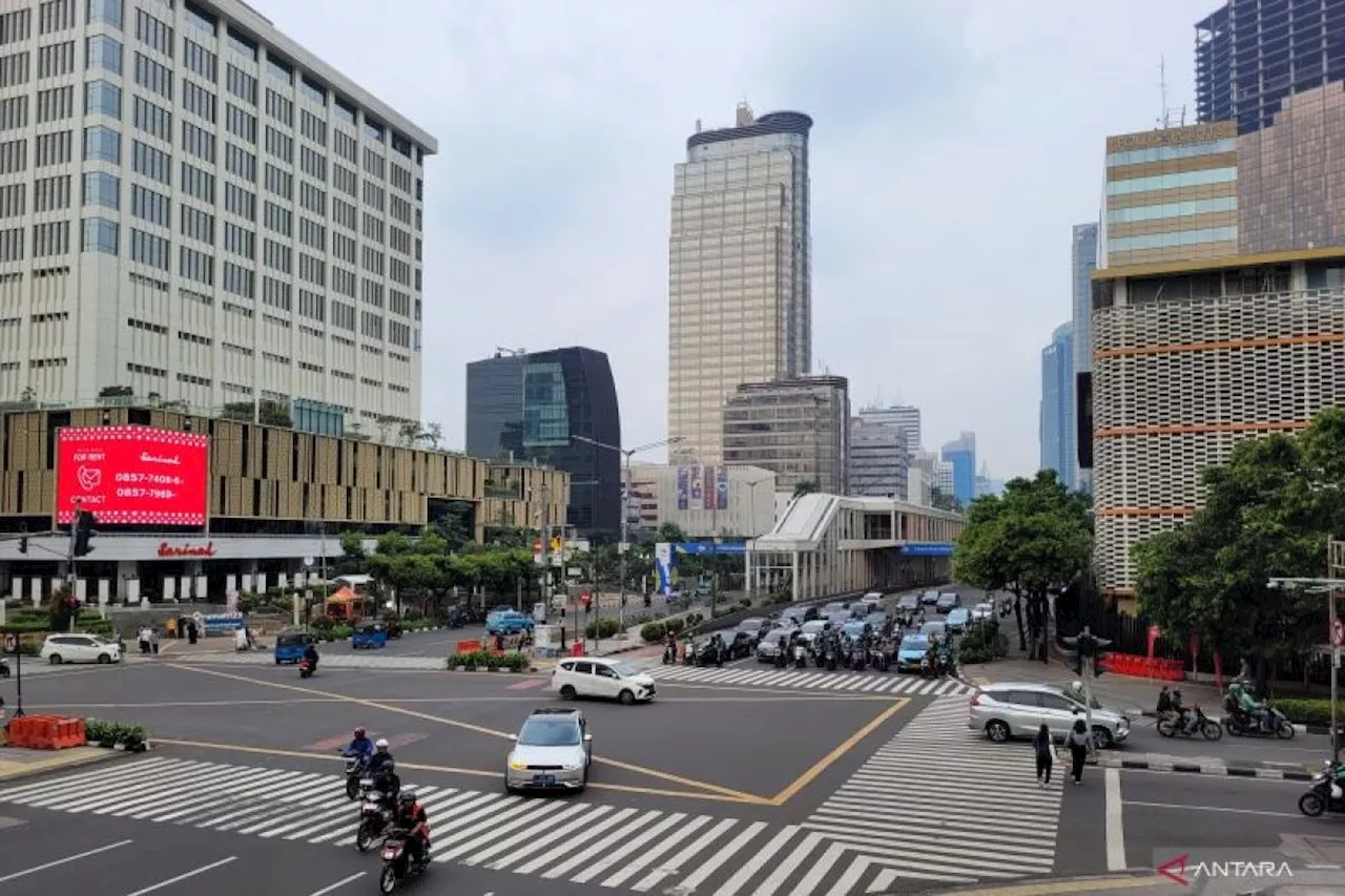 Selasa, cuaca Jakarta cerah berawan dengan suhu 34 derajat Celcius