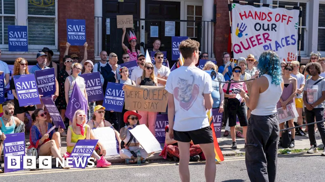 Rally held to save Bethnal Green Working Men's Club