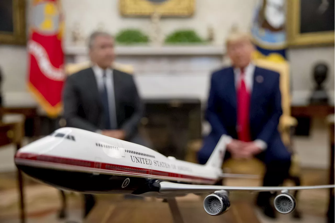 Trump team says former president hasn’t abandoned plan to repaint Air Force One