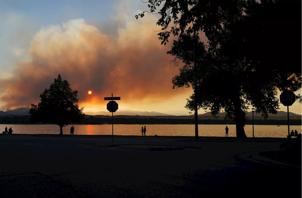 Alexander Mountain fire burning on nearly 1,000 acres of land near Loveland with no containment