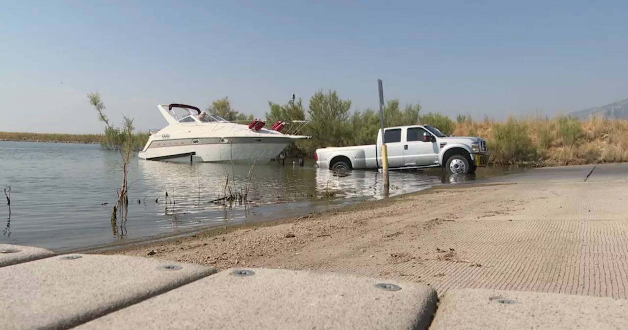 Boaters come to together to rescue boats from Willard Bay before arriving storm