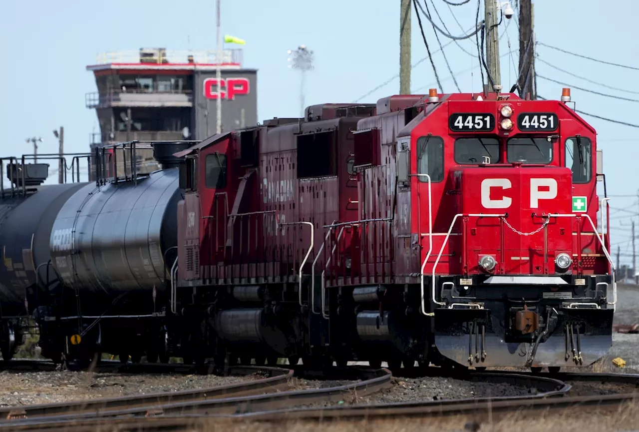 Canadian Pacific reports higher revenues, lower profits as costs rise