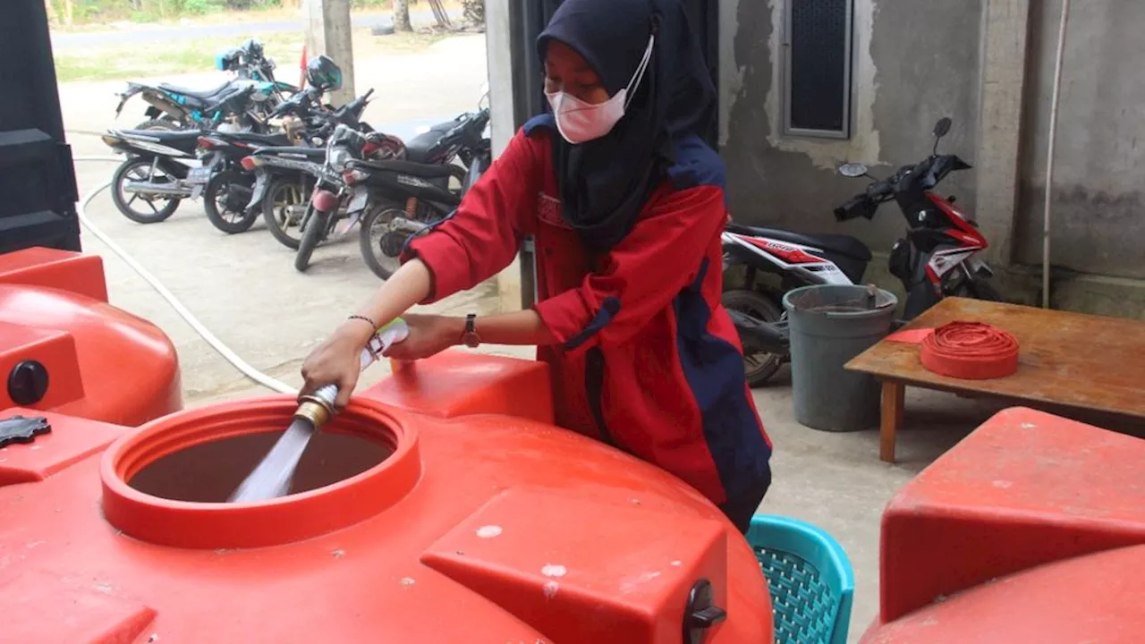 Surrounded by Smog, Kubu Raya Residents Begin to Have Difficulty Getting Clean Water