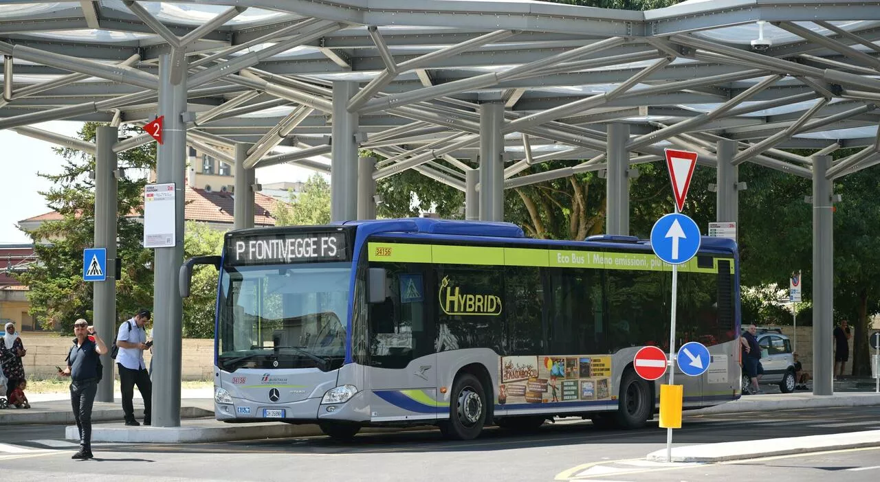 Perugia, autisti in rivolta per il terminal bus di Fontivegge: «Non ci sono i bagni». E denunciano i pericoli