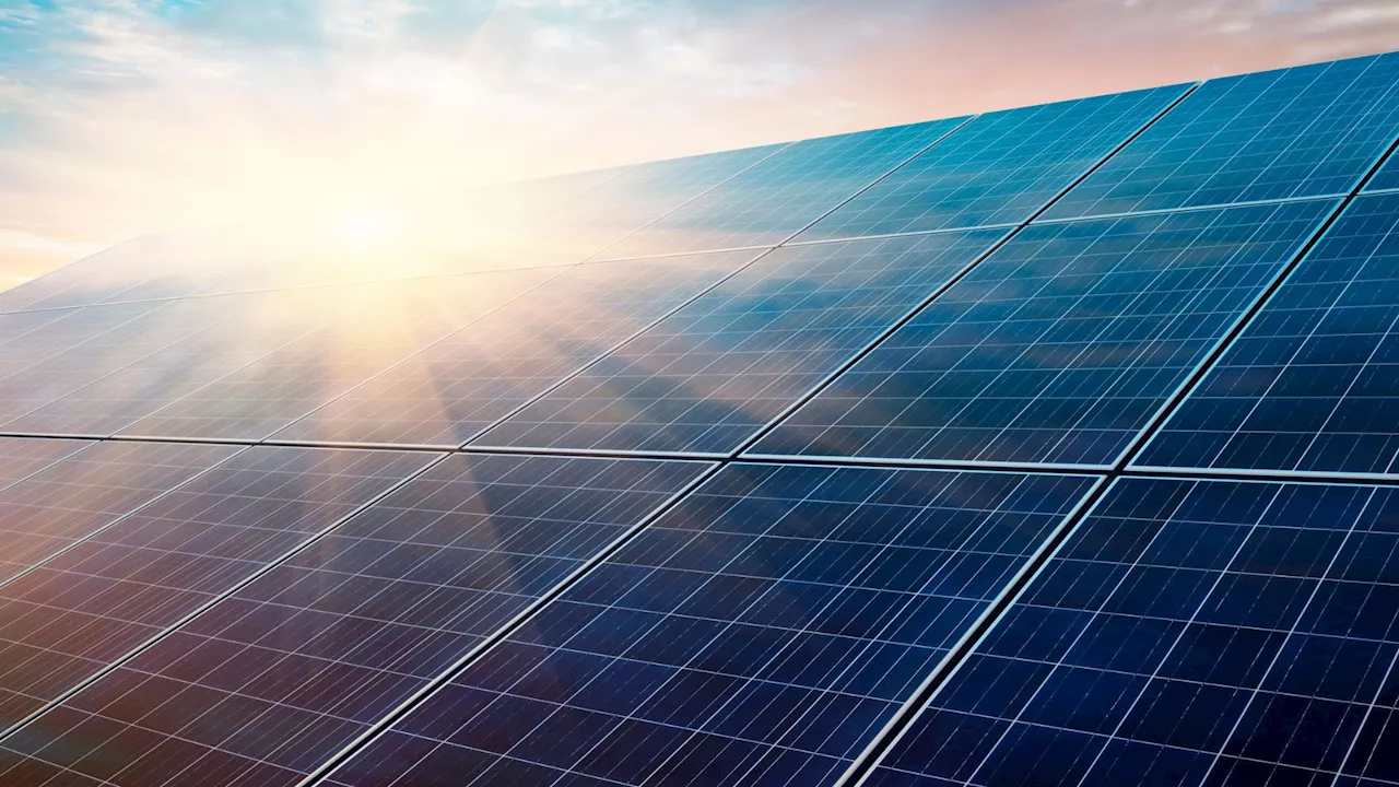 Engineers find secret layer to make solar panels live long, make more power