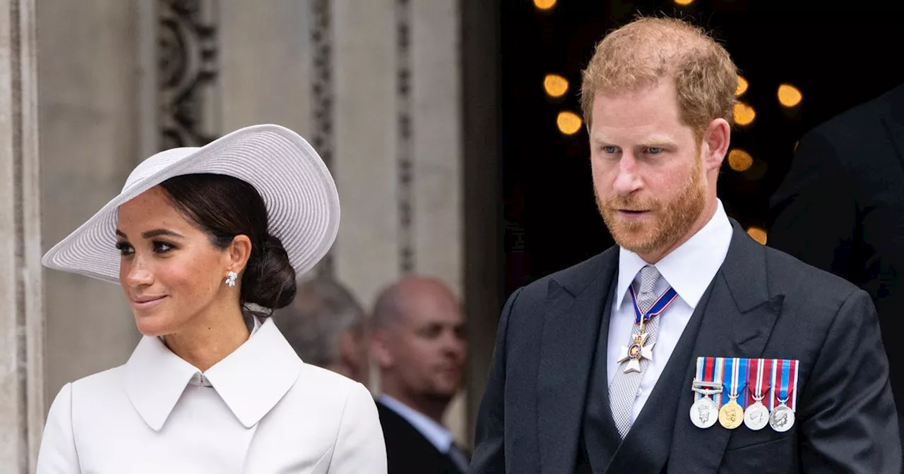 Harry and Meghan pals 'sever ties' and choose William