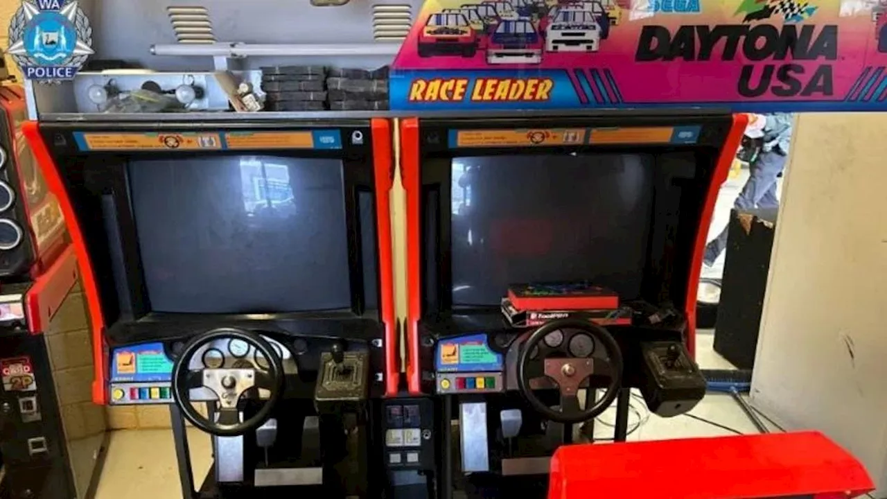 Daytona USA Arcade Cabinet Was Hiding $400,000 And A Gun