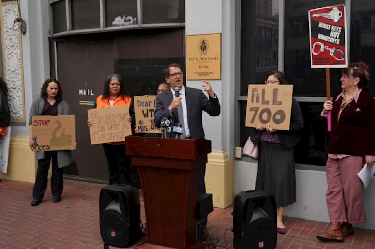 San Francisco police and street cleaners take aggressive approach to clearing homeless encampments