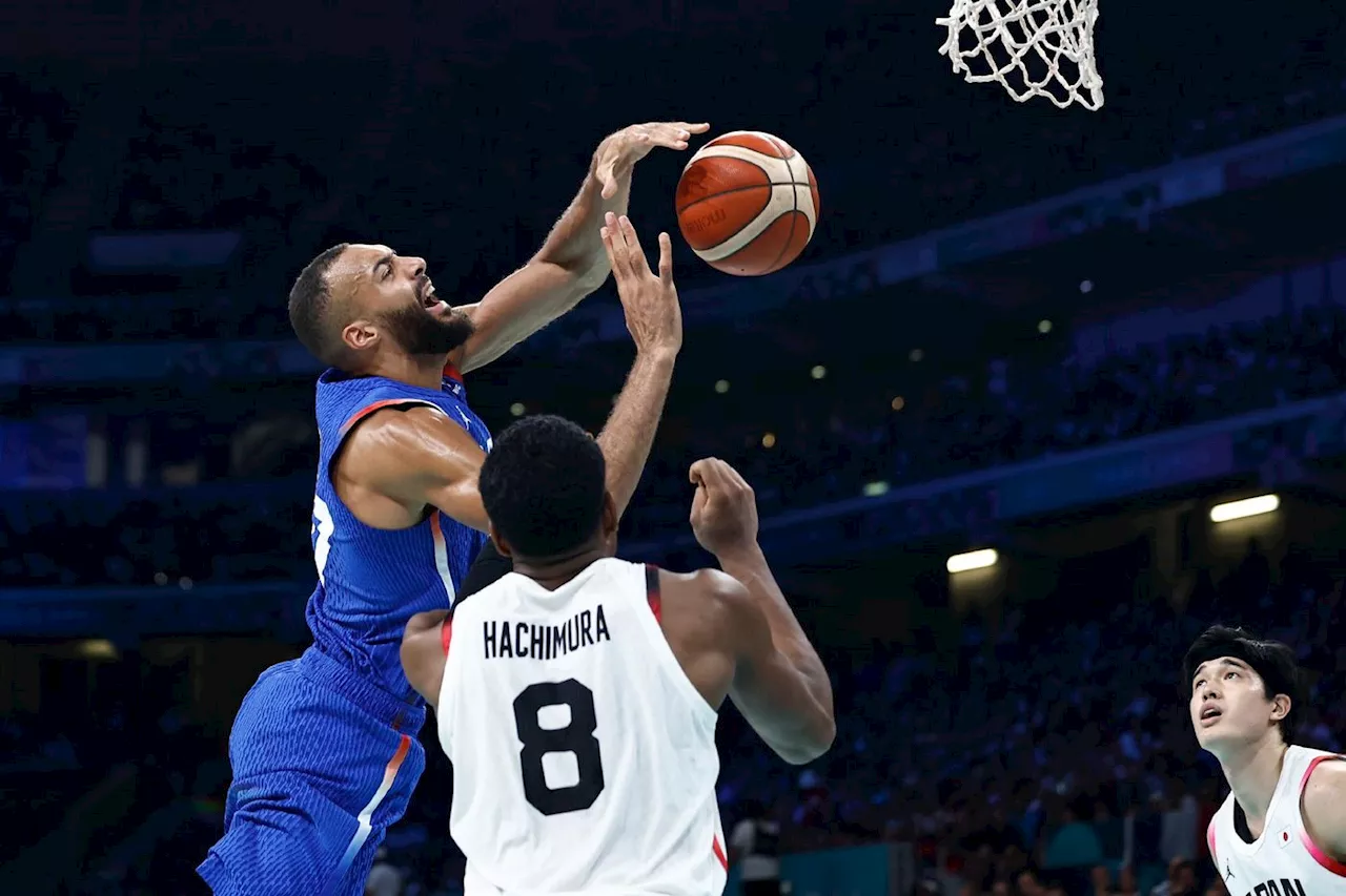 Basket: les Bleus souffrent mais battent le Japon et se rapprochent des quarts