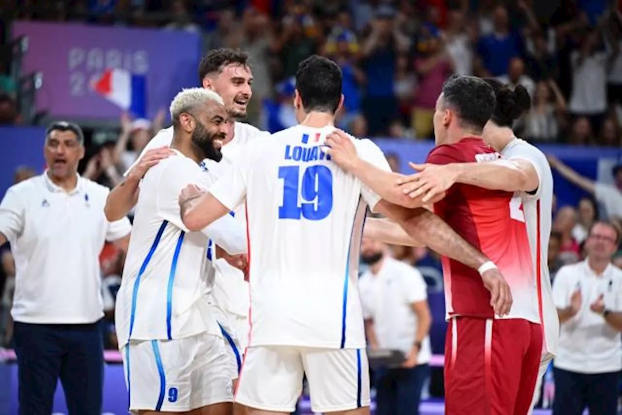 Vainqueurs faciles du Canada, les Bleus se qualifient pour les quarts des JO 2024