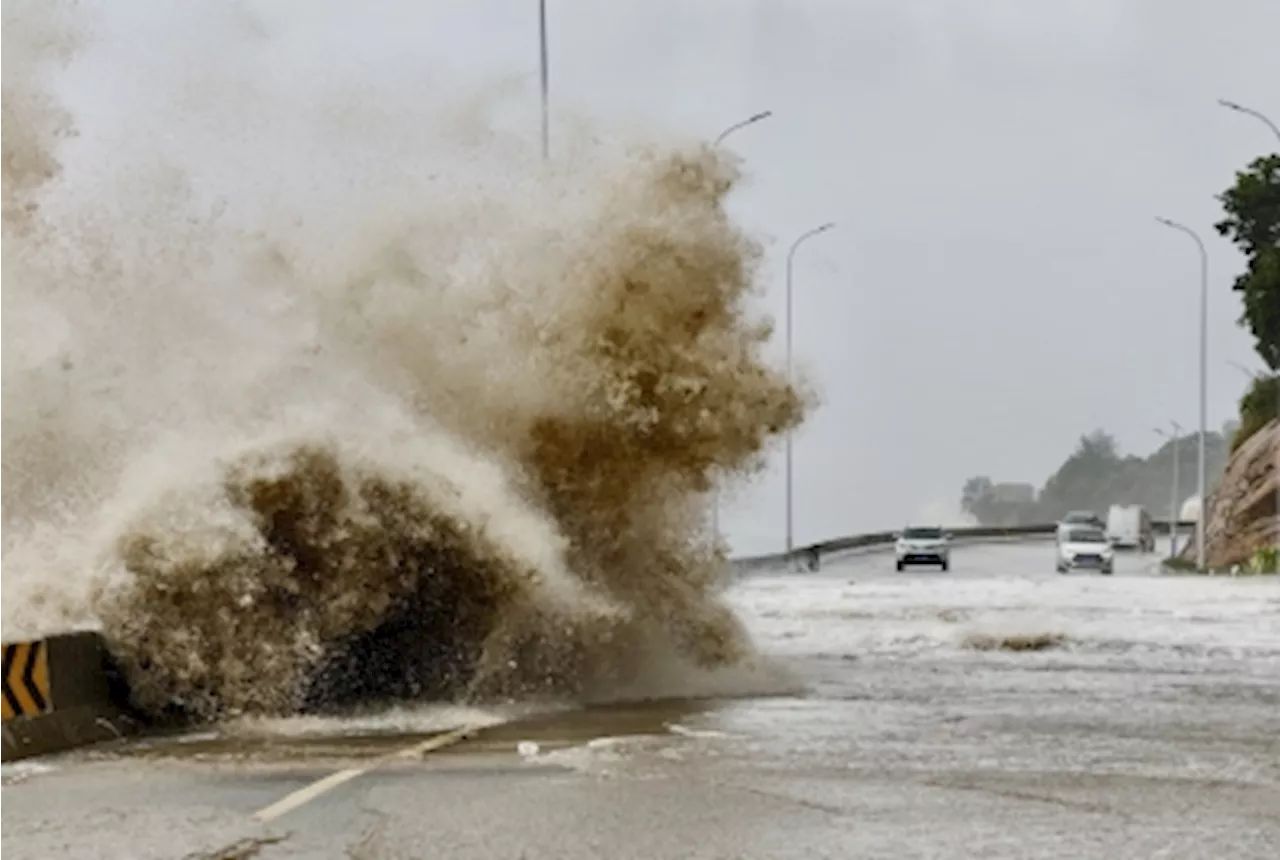 Four killed in rains, floods as remnants of weakened Gaemi lash south China