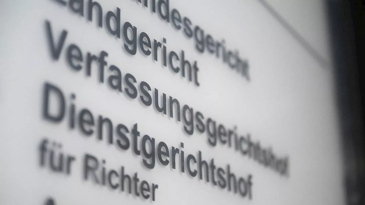 Baden-Württemberg: Gericht beanstandet Regelung zum Familienzuschlag