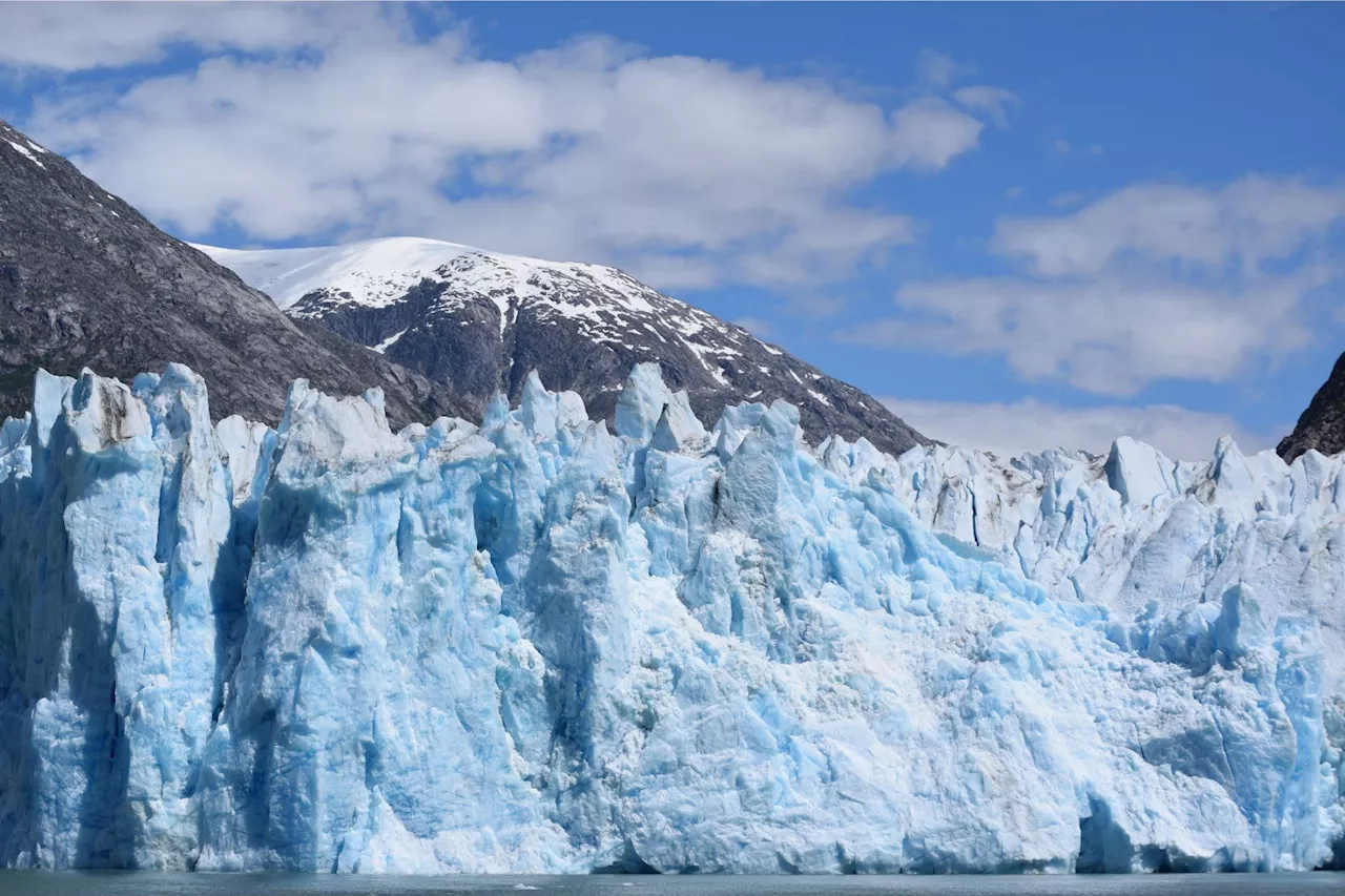 – Alaskan Glacier Melting Accelerates, Approaching Irreversible Tipping Point