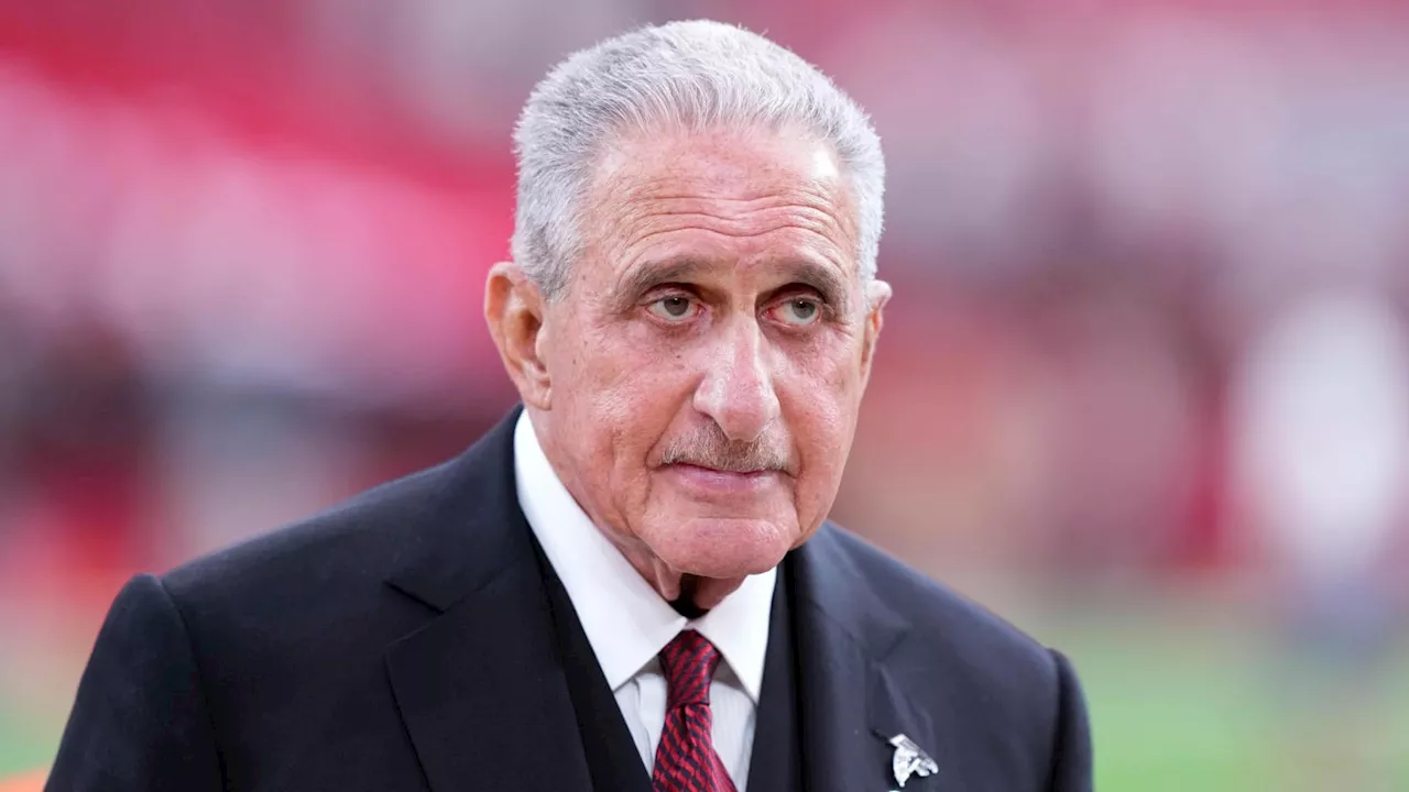 Atlanta Falcons Owner Arthur Blank 'Certainly More Optimistic' About Playoff Hopes