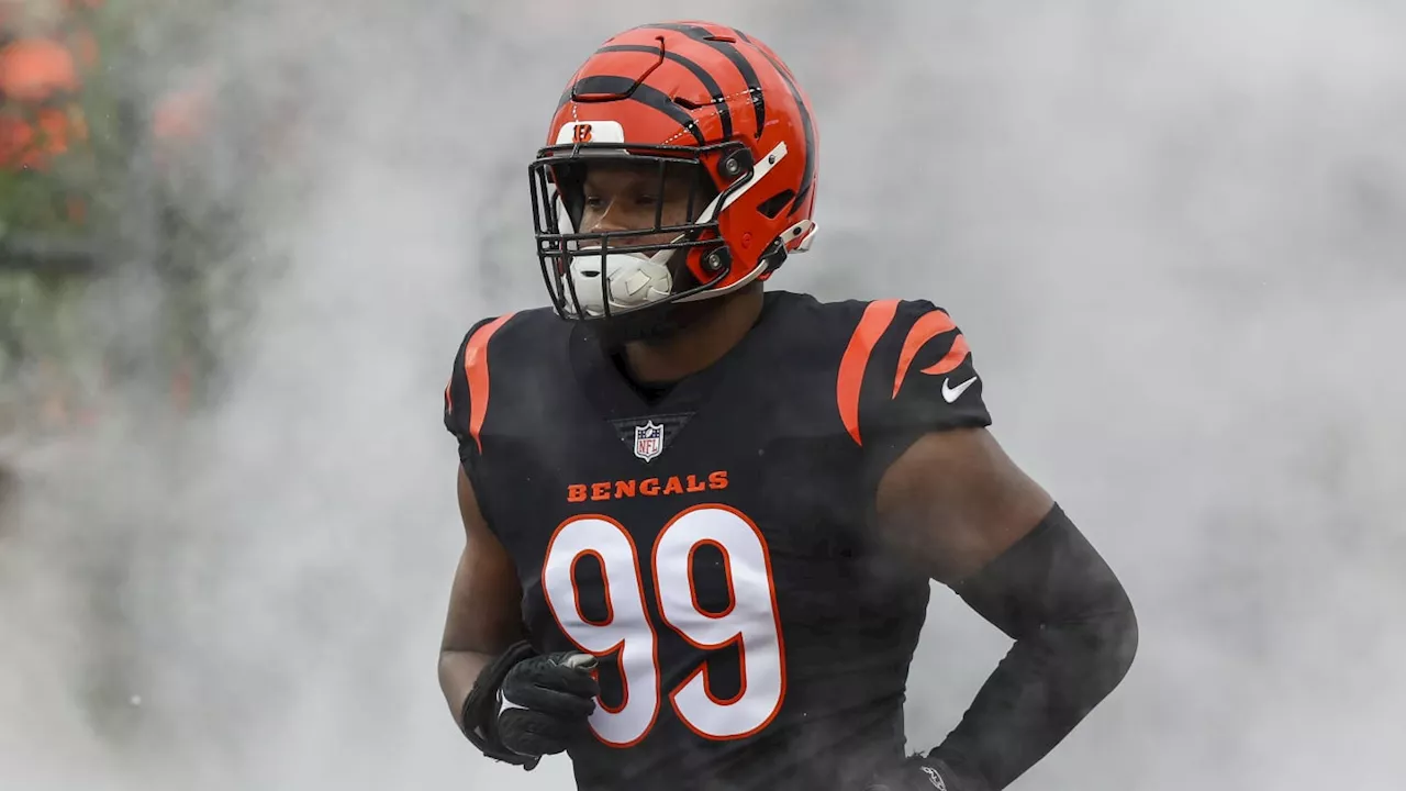 Cincinnati Bengals Defensive End Myles Murphy Leaves Bengals Practice