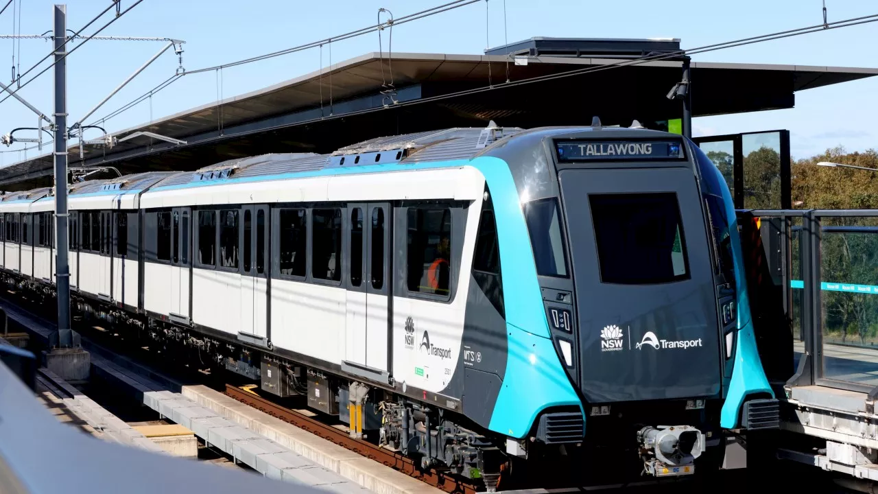 Sydney Metro Rail delayed in crushing blow to commuters
