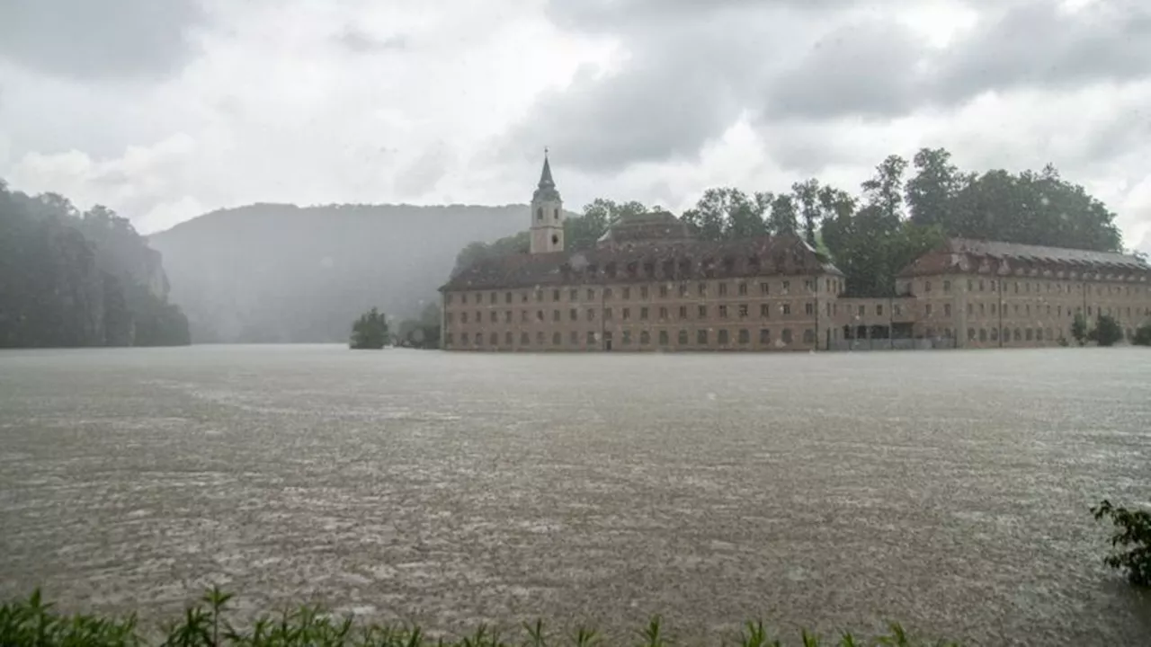 Kabinett: Kabinett berät im Kloster Weltenburg über Hochwasser