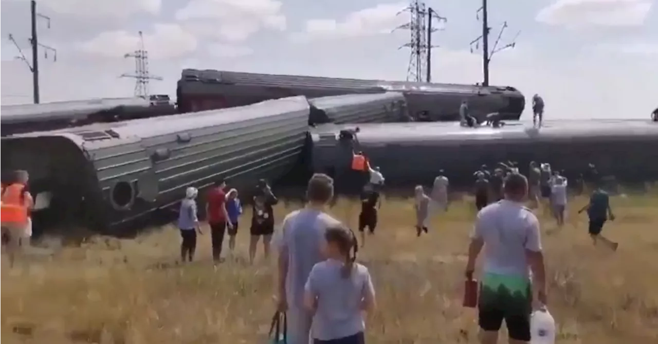 Trem colide contra caminhão na Rússia e deixa 140 feridos; veja vídeo