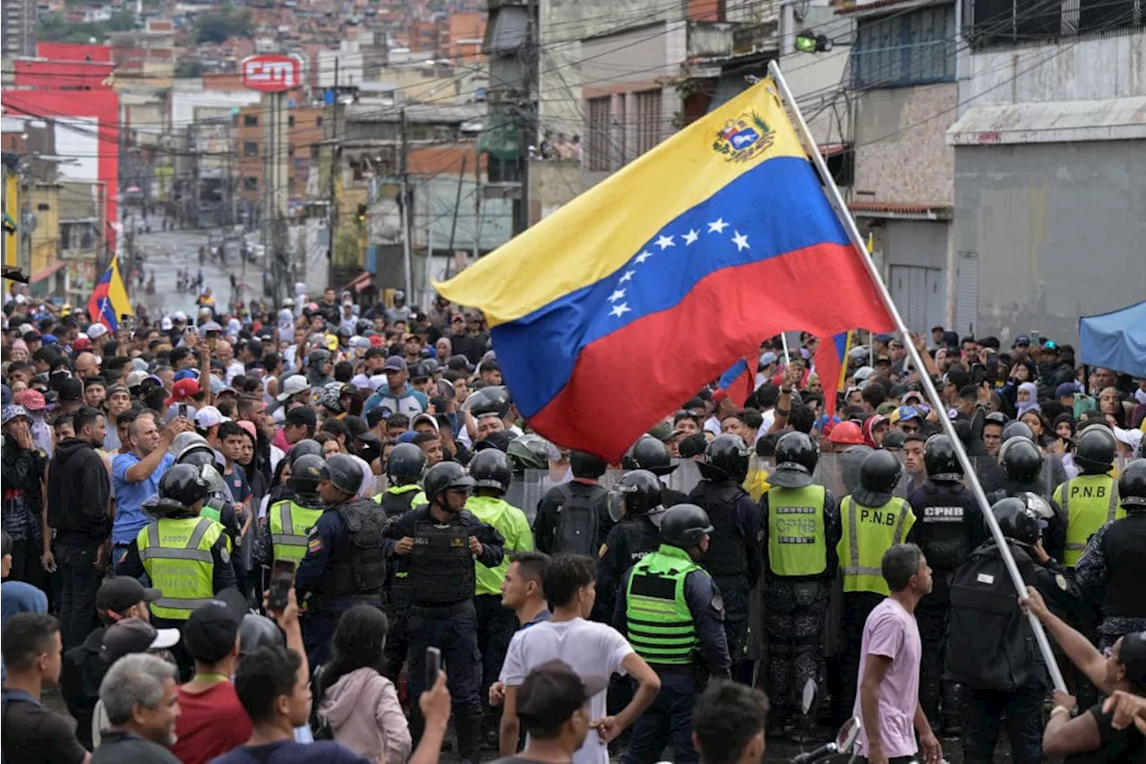 Un muerto en protestas contra reelección de Nicolás Maduro en Venezuela, según ONG