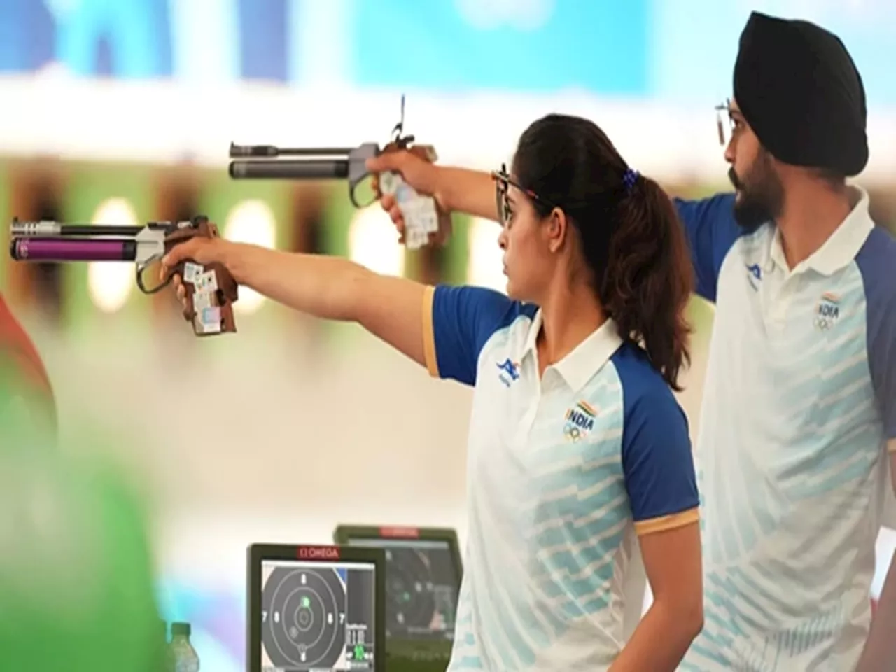 Paris Olympics 2024 : Manu Bhaker ने रचला इतिहास! एकाच ऑलिम्पिकमध्ये 2 पदकं जिंकणारी पहिली भारतीय