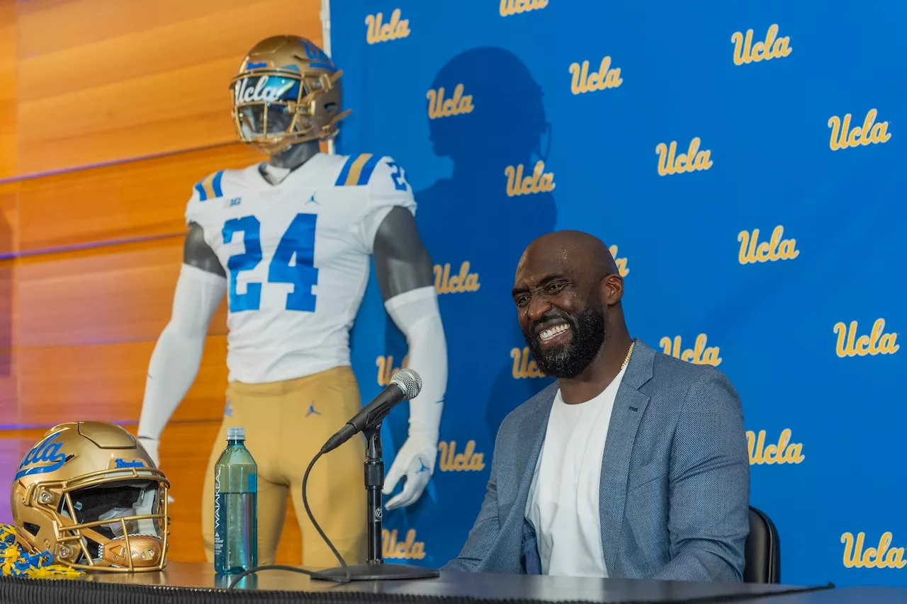 UCLA’s DeShaun Foster mocks himself for poor Big Ten Media Days