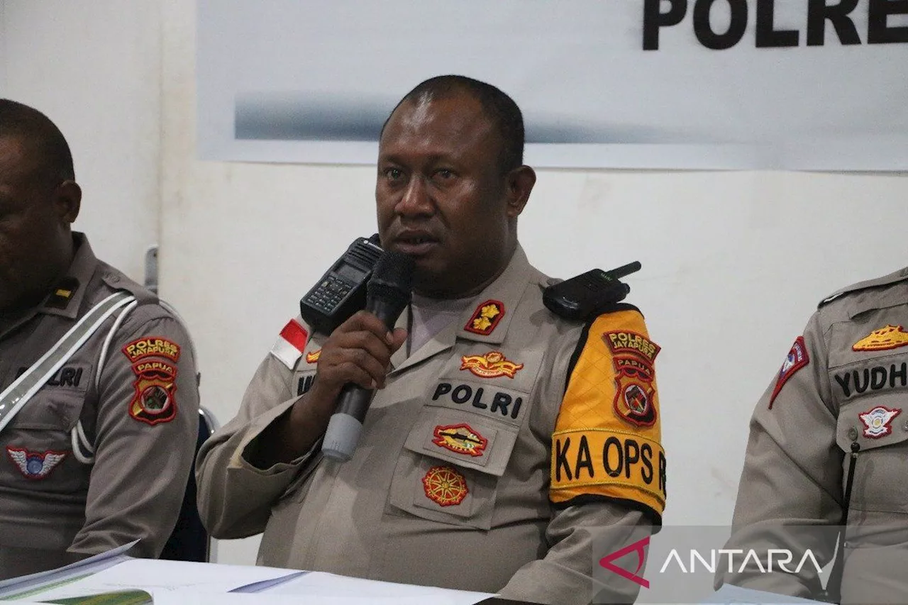 Polres Jayapura ingatkan warga taat aturan berkendara cegah kecelakaan