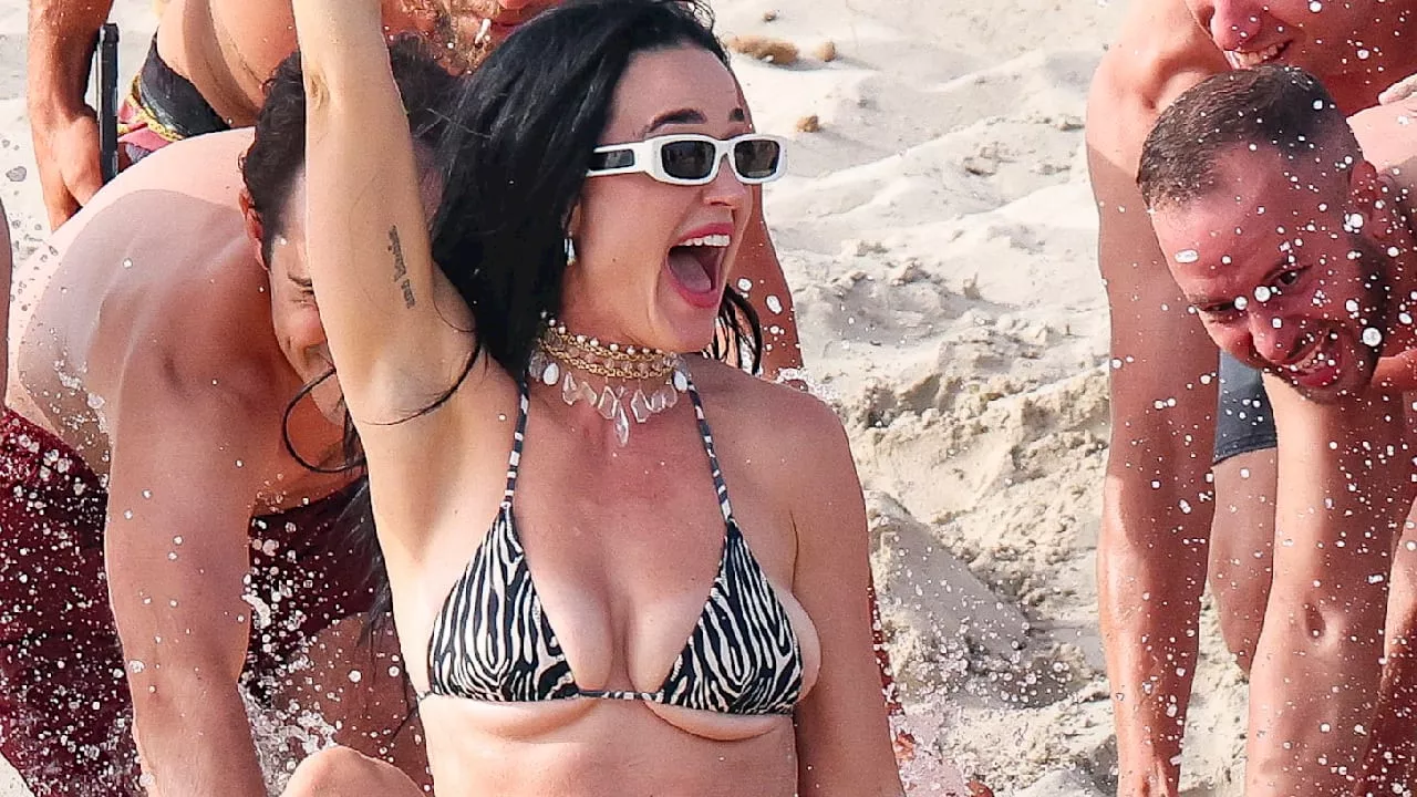 Katy Perry dreht auf Ibiza voll auf: Pop-Star trägt „Quetschkini“