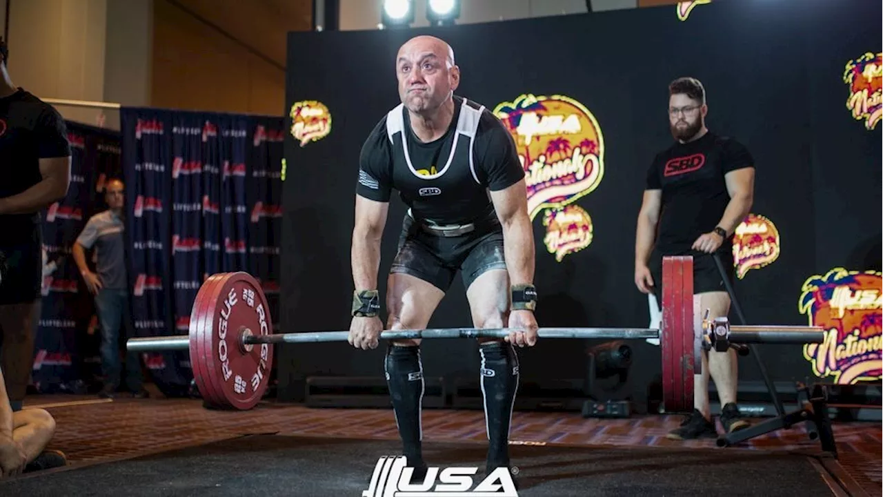 63 y/o Texas dad shatters weight-lifting records at National Championships