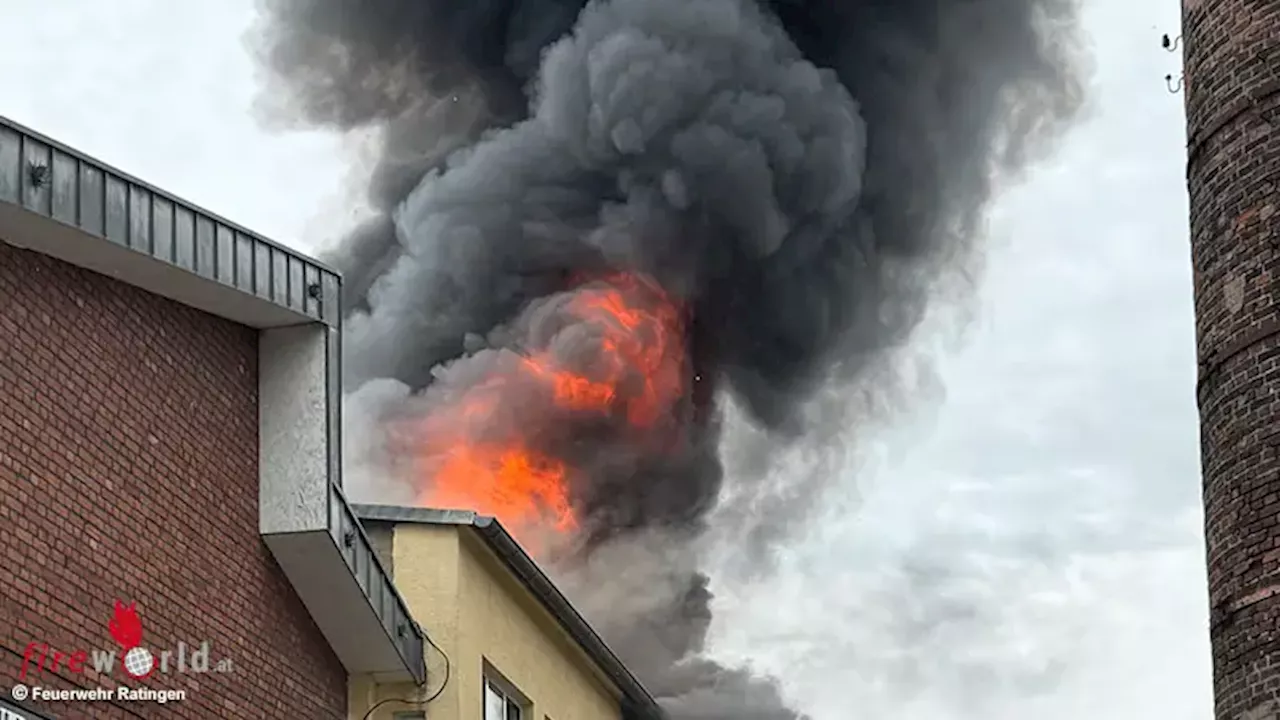 D: Rauchstarker Großbrand eines Gewerbekomplexes in Ratingen