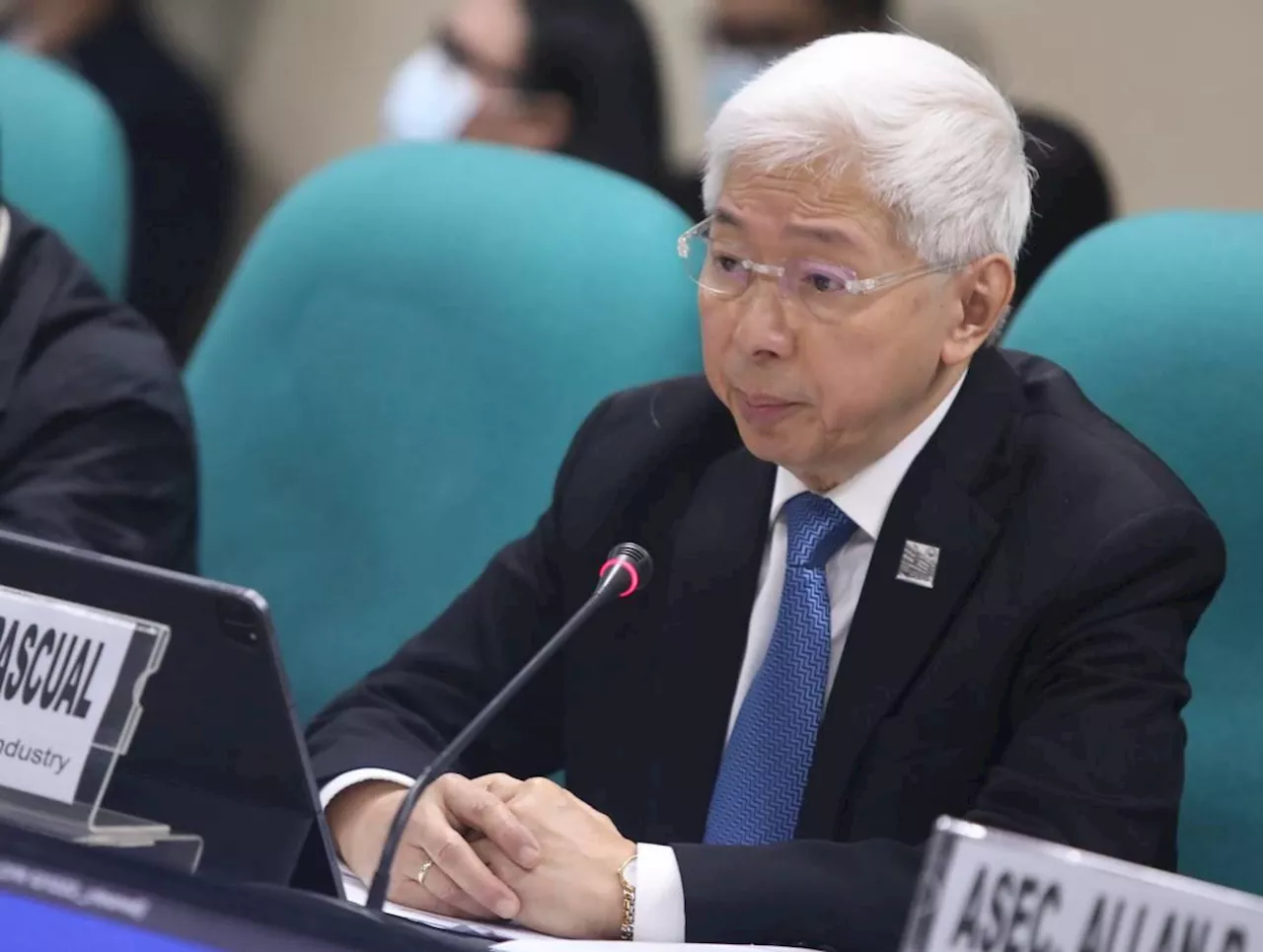 DTI chief Pascual resigns, eyes return to private sector