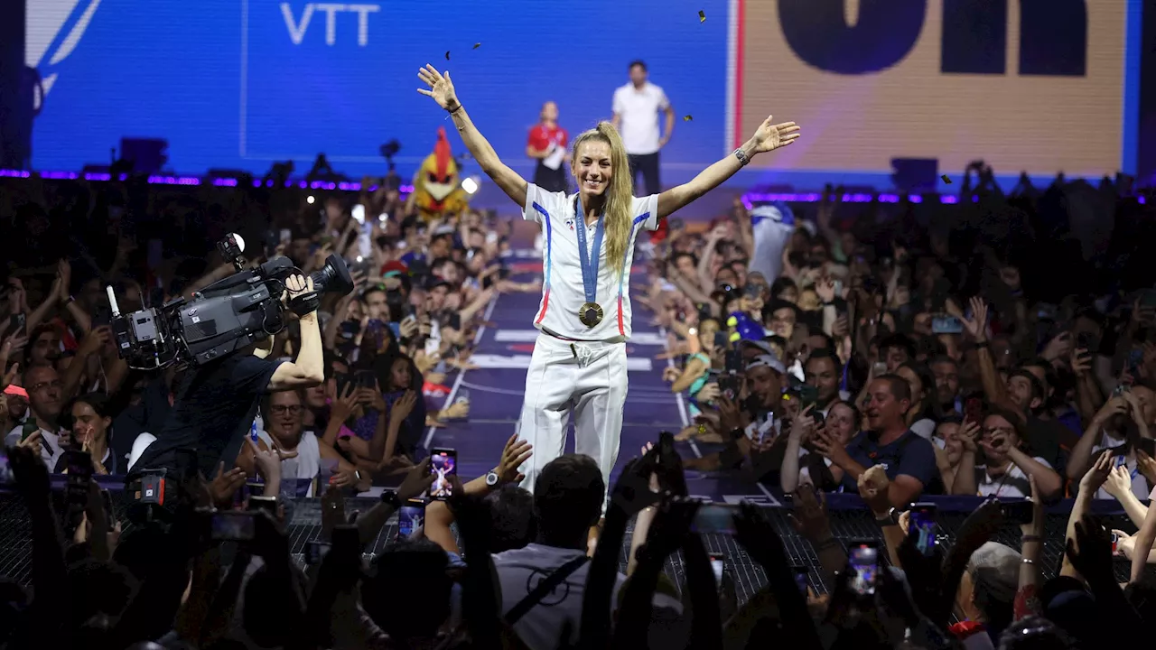 JO de Paris 2024 : des athlètes dévoilent les coulisses classées X du village olympique, 'les gens se lâchent'