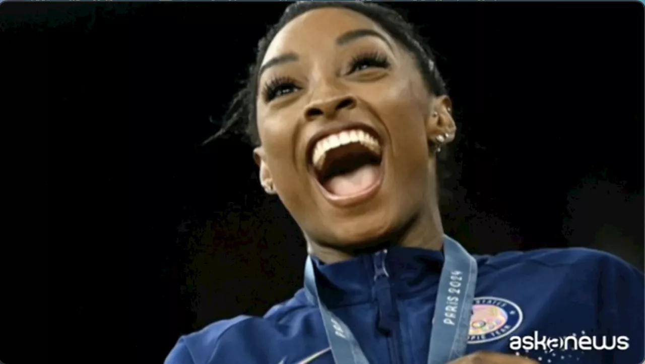 Parigi 2024, tutti pazzi per Simone Biles: 'La più grande di sempre'