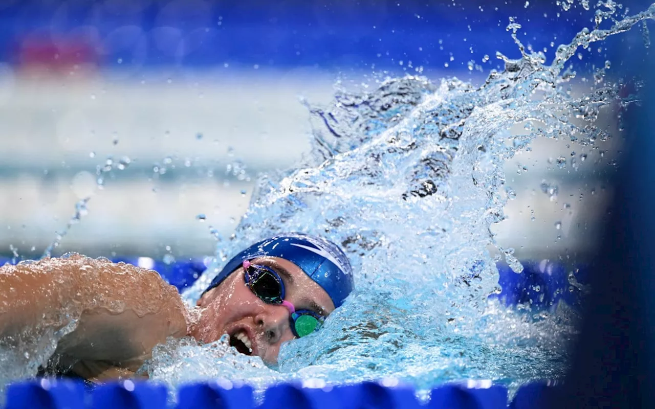 Bia Dizotti termina em sétimo na final dos 1500m de natação