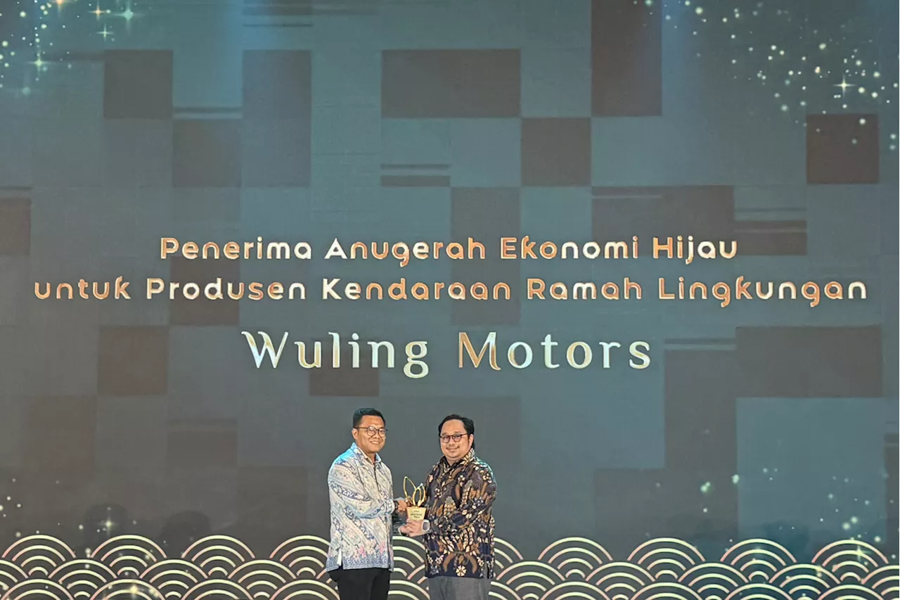 Wuling Dianugerahi Sebagai Produsen Kendaraan Ramah Lingkungan