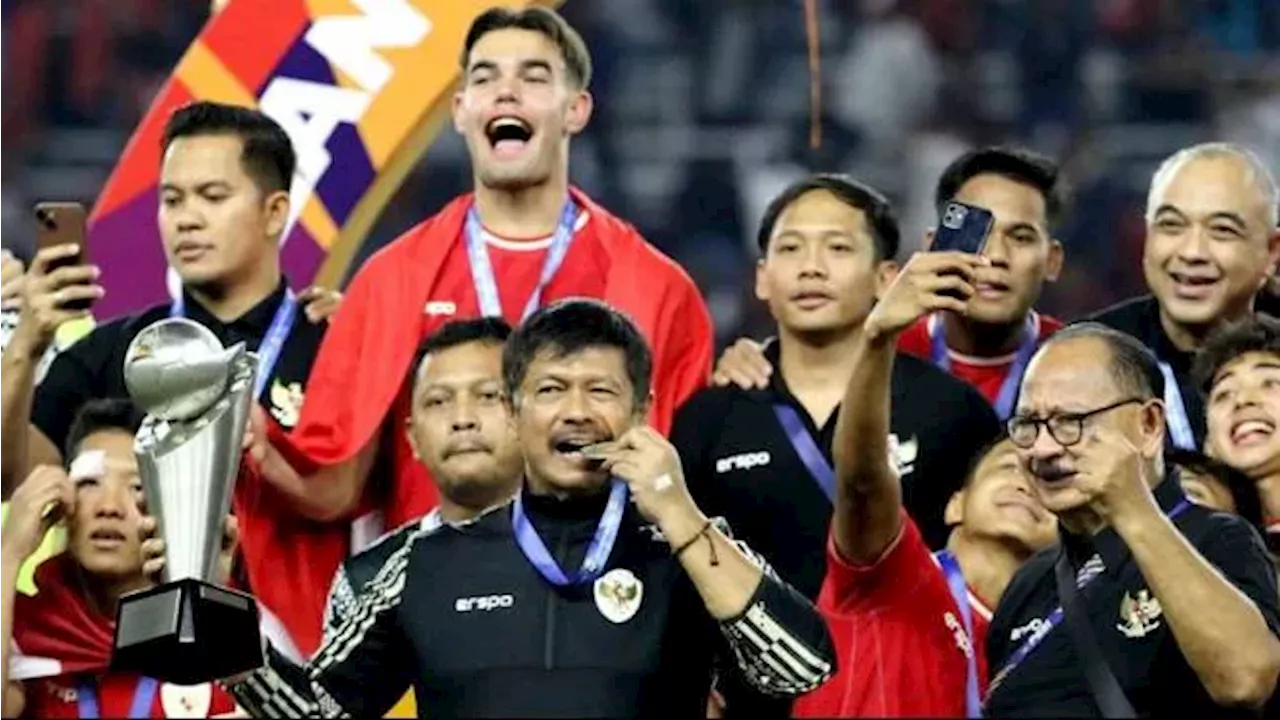 Sukses Antarkan TImnas U19 Juara, Indra Sjafri Bernazar Kunjungi Masjidil Haram