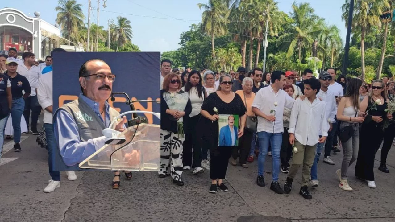 Con rumbata, despiden al Pollo Pérez Fraga, presidente del Comité del Carnaval de Veracruz