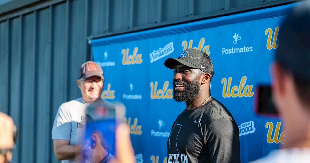 DeShaun Foster pokes fun at himself as UCLA opens preseason camp with a jaunty vibe