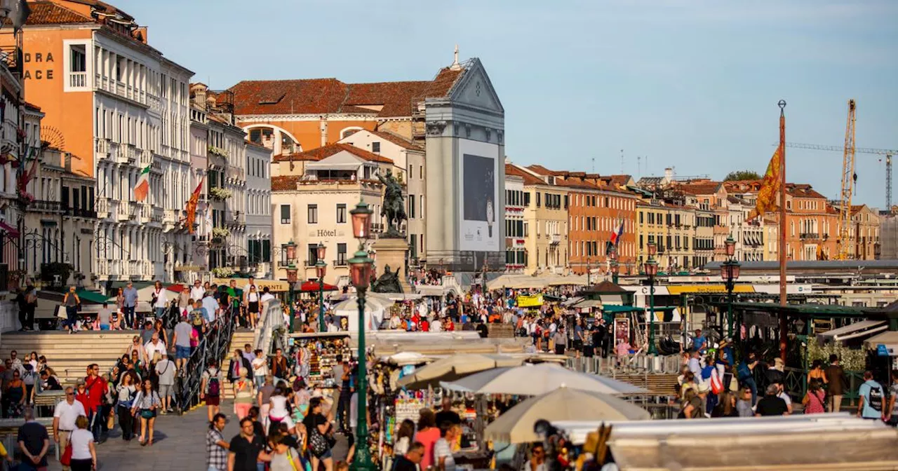 Venise durcit le ton pour lutter contre les effets du surtourisme