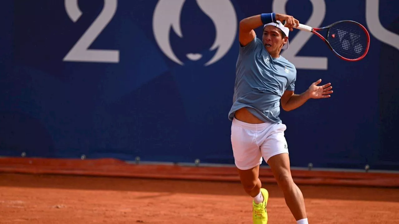 Sebastián Báez cayó ante Tsitsipas y se despidió de los Juegos Olímpicos de París 2024