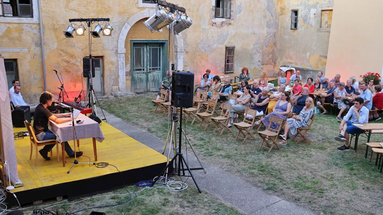 Jazz, Wein, ein Mädchen und alte Männer in Niederfladnitz