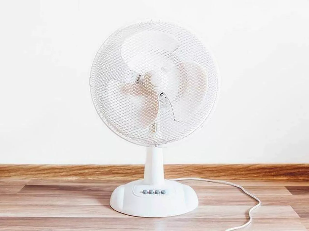 La technique pour se rafraîchir (vraiment) avec un ventilateur n’est pas celle que vous imaginiez