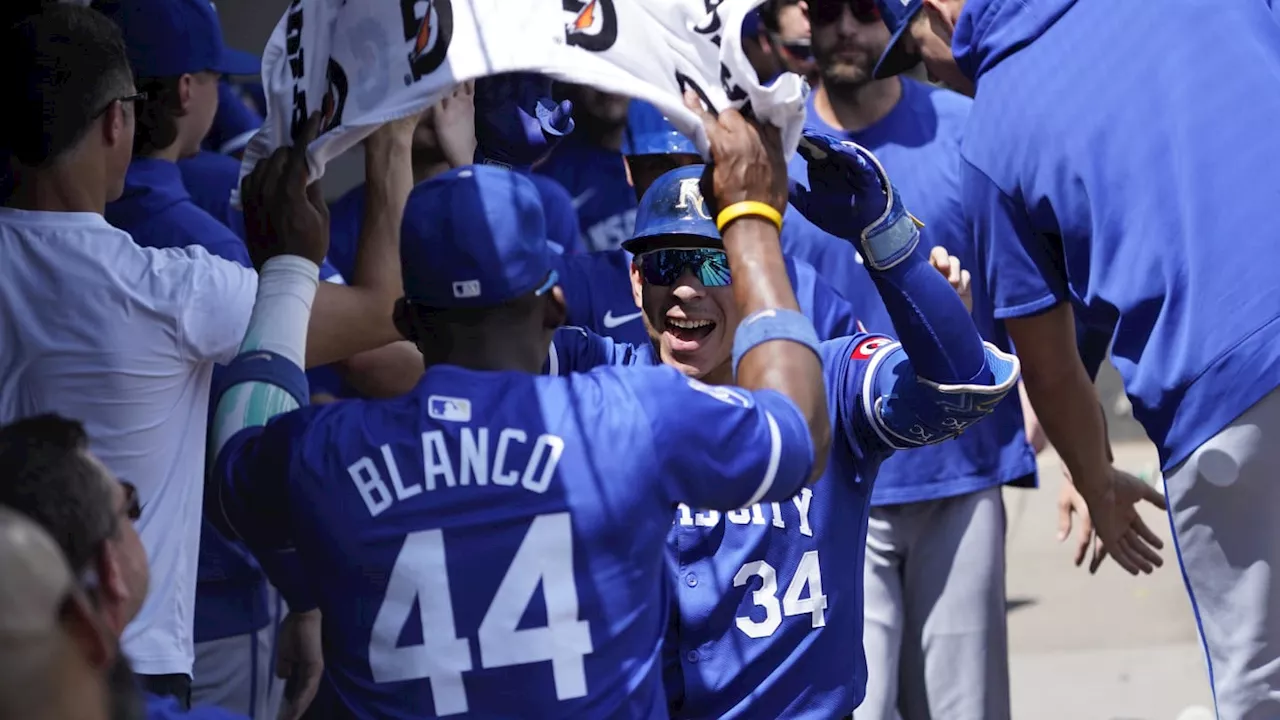 Royals Early Offense Propels Kansas City Over White Sox, 10-3