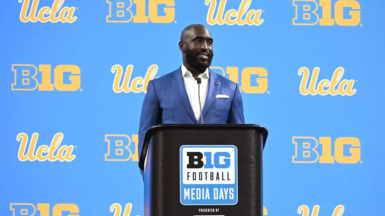 UCLA's DeShaun Foster Embraces Awkward Press Conference With Funny Shirt at Practice