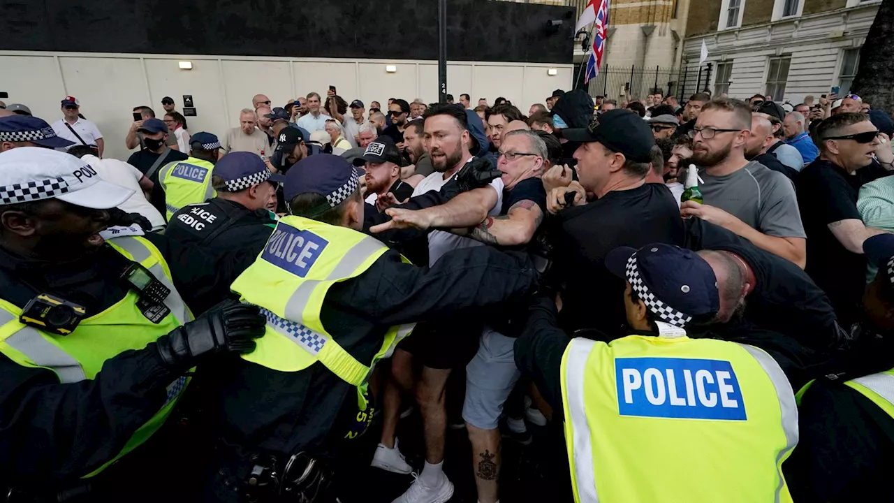 Southport latest: Flares thrown towards Downing Street gates as protesters clash with police after Southport riot