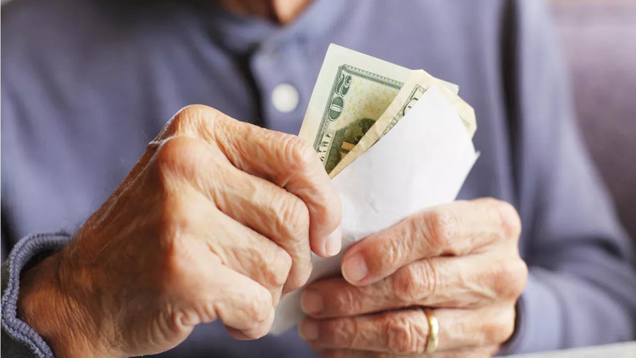 American retirees face risks of 'outliving their money'