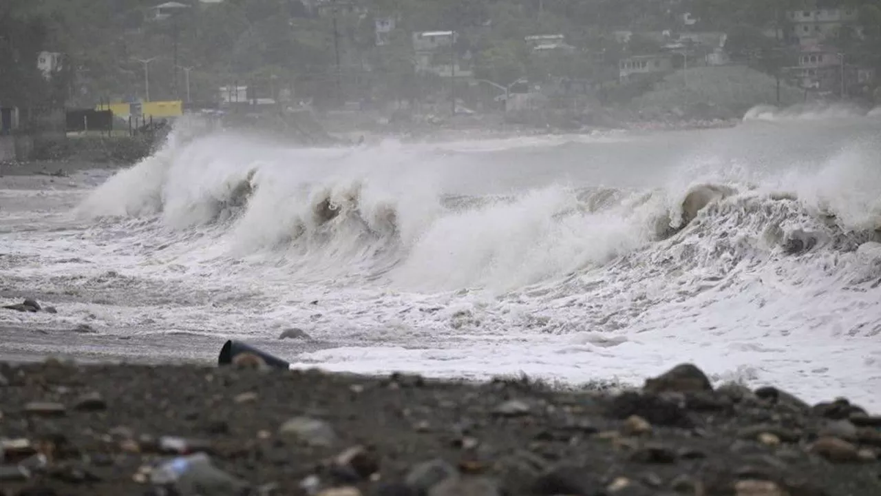 Hurrikan Beryl trifft mit 215 km/h auf Jamaika