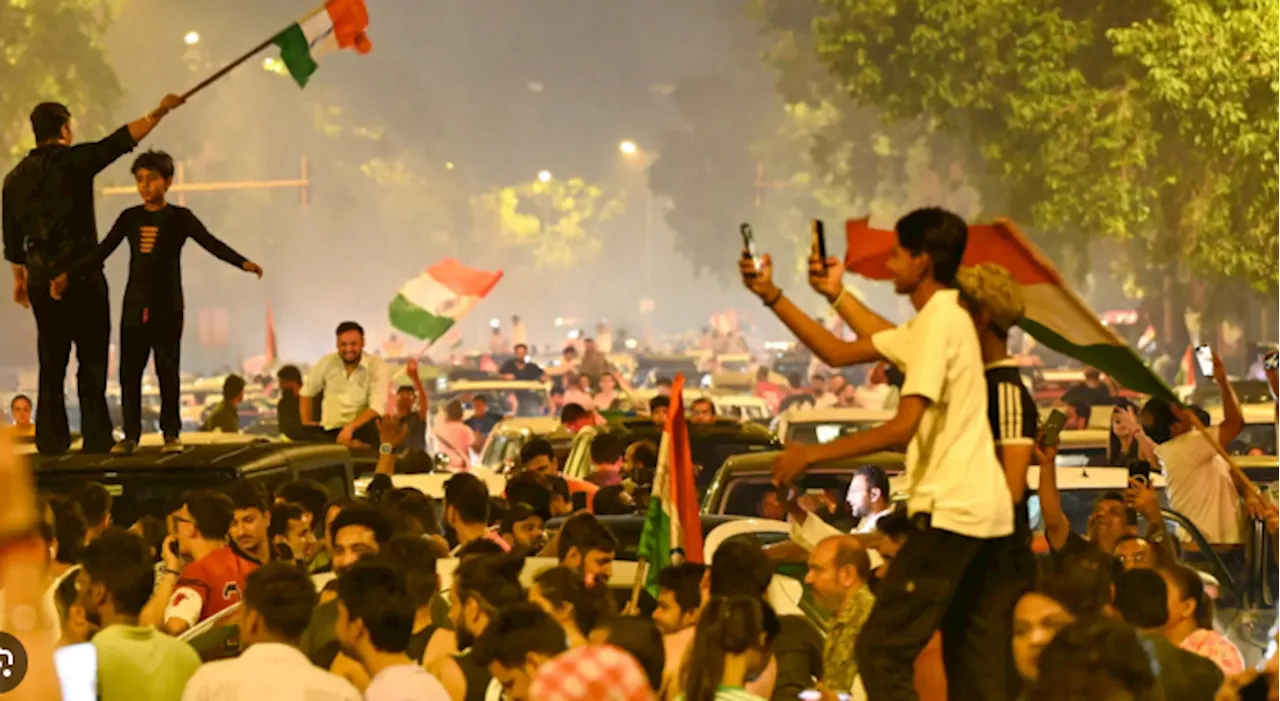 Fan frenzy as World Cup winners India finally return home