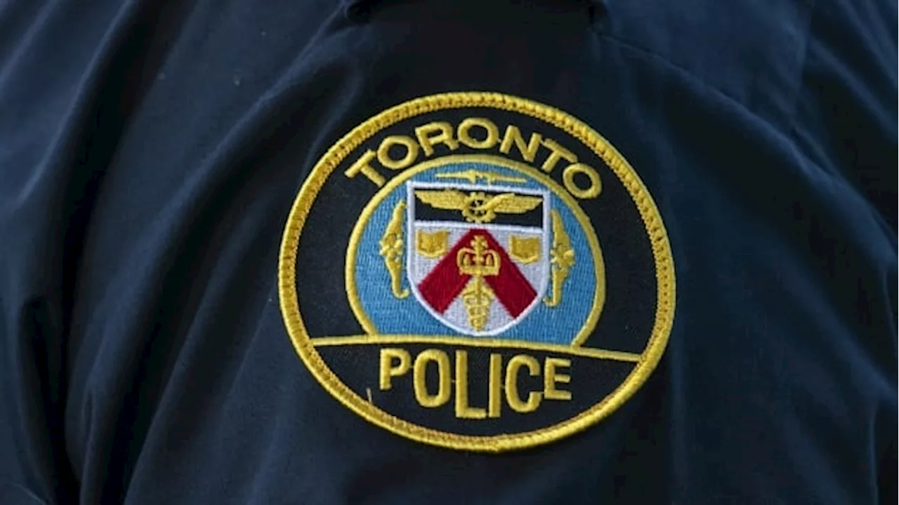 Toronto drug squad cop facing 7 charges after arrest in Peel