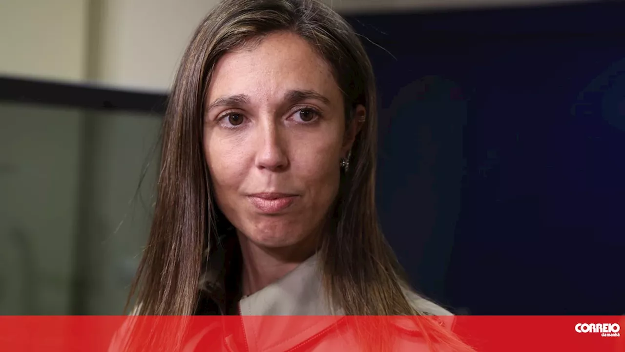 Tribunal condena ex-bastonária da Ordem dos Enfermeiros por injúria e desobediência