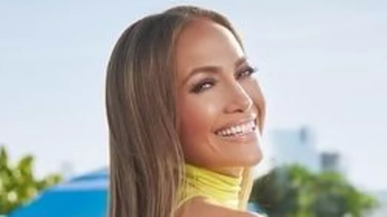 Jennifer Lopez is in a 'long weekend mood' ahead of 4th of July in New York